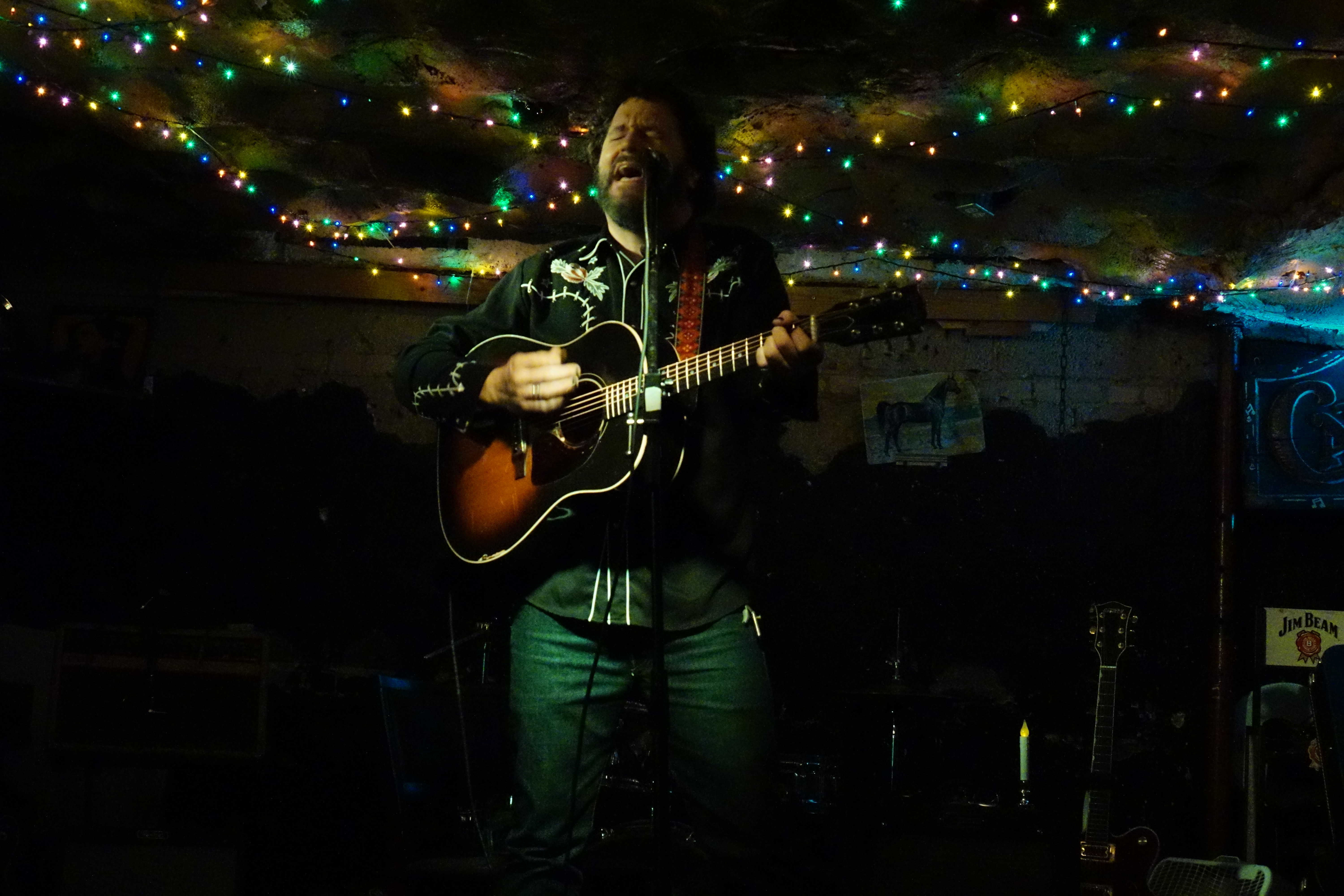 Kenny Roby at The Cave